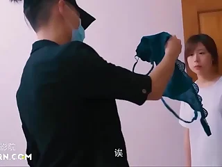 国产AV剧情之男朋友欠了大量债款  用女朋友抵债